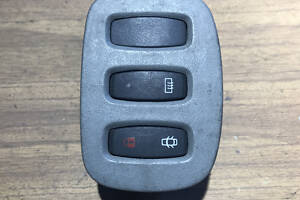 Кнопка центрального замка/Кнопка увімкнення обігріву заднього скла Renault Trafic 2000-2014 313155A 041254A