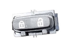 Кнопка центрального замка передня права 30710476 VOLVO XC60 08-17