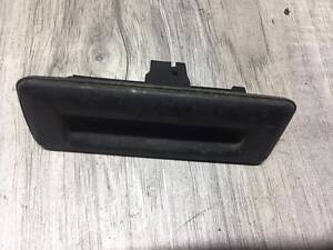 Кнопка открытия багажника 5Е0827566 Skoda Fabia 3, б/у.