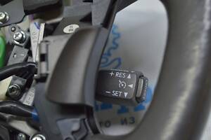 Кнопки управления (на руле) Lexus LS460 LS600h 07-12 84240-50050