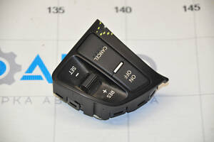 Кнопки управления на руле правое верх Kia Optima 11-15 потертости