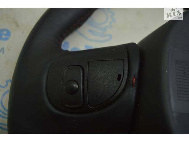Кнопки управления с обратной стороны руля правое Jeep Compass 17- 5UX00DX9AB
