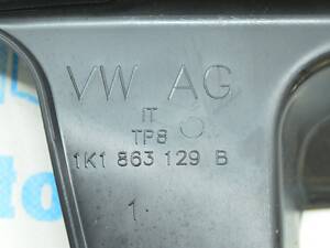 Кожух рульової колонки VW Jetta 11-18 USA чорний 1K1863129B
