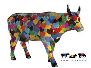 Колекційна статуетка корова Heartstanding Cow, Size L