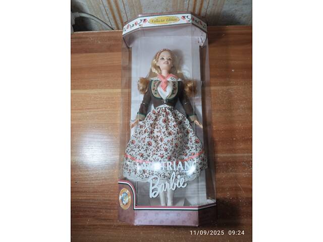 Колекційна Лялька Барбі 1999 Austrian Barbie Collector Edition - 21553 Колекція 'Dolls of the World' НОВА з США - Фото 2