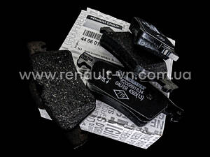 Колодки задние тормозные Laguna III