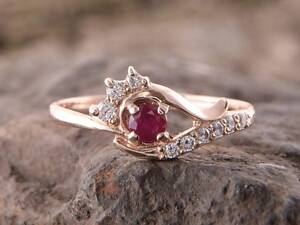 Кольцо из красного золота с рубином K-0164