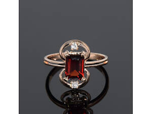 Кольцо из красного золота с гранатом K-0202