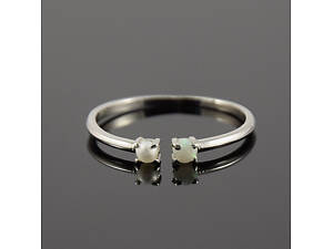 Кільце з родієваного срібла з перлами 18.5 SK-0010