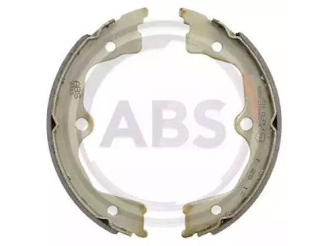 Комлект тормозных накладок: Заклепка тормозных накладок в Харькове на ...