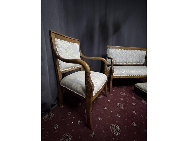 Комплект: диван + пуф-підніжка + два крісла + тумбочка Виготовлені в Італії ?? В середині ХХ ст. Каркаси з - Фото 3