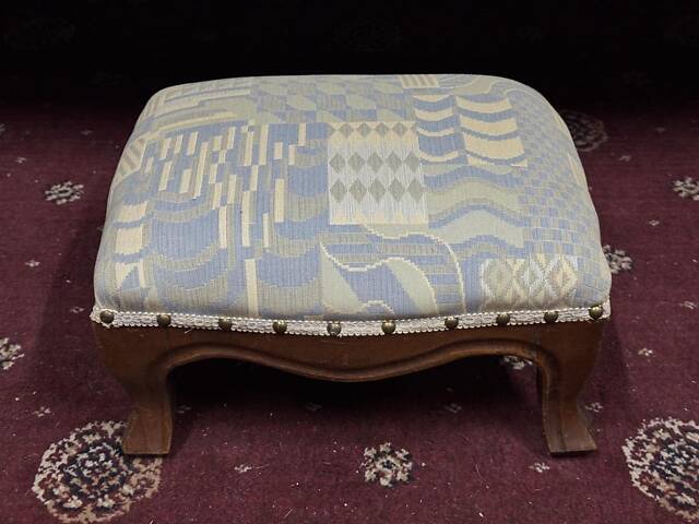 Комплект: диван + пуф-підніжка + два крісла + тумбочка Виготовлені в Італії ?? В середині ХХ ст. Каркаси з - Фото 6