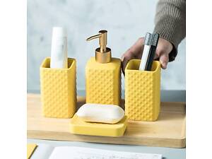 Комплект керамічних аксесуарів для ванни: дозатор, мильниця, стакани Жовтого кольору
