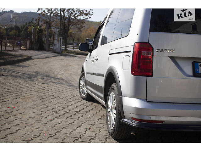 Комплект молдингов и расширителей арок 1 дверь, короткая база для Volkswagen Caddy 2015-2020 гг - Фото 7