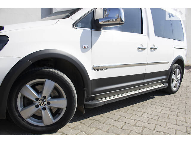 Комплект молдингов и расширителей арок 1 дверь, короткая база для Volkswagen Caddy 2015-2020 гг - Фото 1