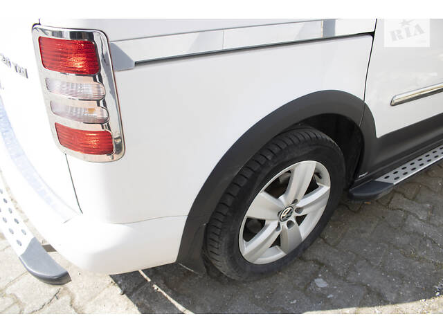 Комплект молдингов и расширителей арок 1 дверь, короткая база для Volkswagen Caddy 2015-2020 гг - Фото 14