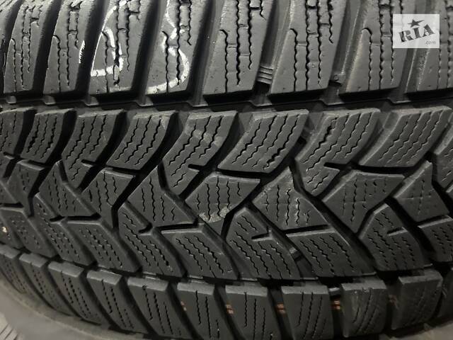 Комплект шин б/у зима 205/60 16 Dunlop Winter 5