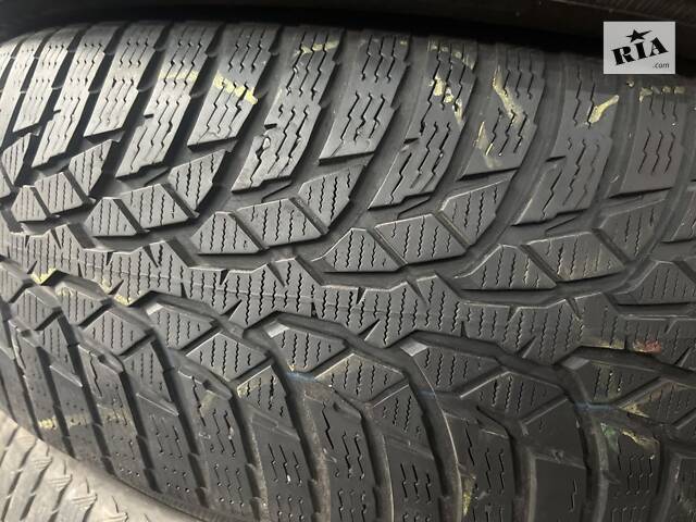 Комплект шин б/у зима 215/65-16 Nokian WRD 4