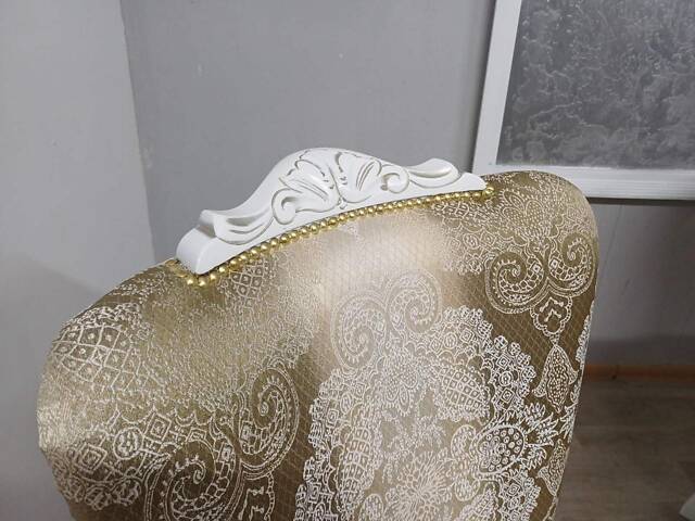 Комплект: стіл розкладний і 4 стільця на 'лапах'. Дерев'яні, різьблені. Не потребують реставрації !!! Відреставровані ! Пофарбова - Фото 9