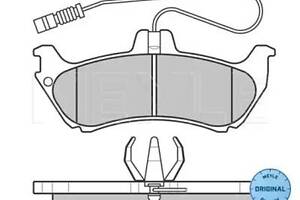 Комплект тормозных колодок на M-Class