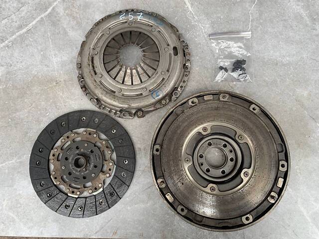 Комплект сцепления Маховик Volvo S40 1.6 D - Фото 1