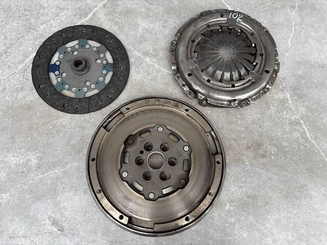 Комплект сцепления Маховик Citroen DS5 1.6 HDI - Фото 1