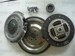 Комплект зчеплення VALEO 835012 на VW PASSAT седан (3B2)