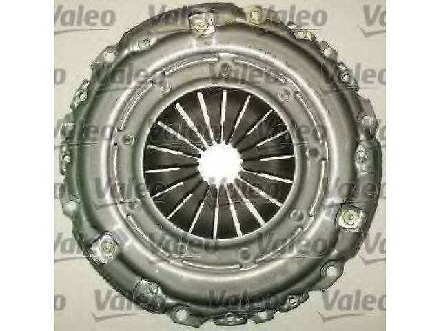 Комплект зчеплення з вижимним BerlingoPartner 1.6-2.0HDI (кпп.BE4R) 02- (230mm18z) VALEO 826033 на CITROËN XSARA PICASSO - Фото 1