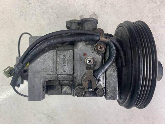 Компрессор кондиционера для Mazda 323 1.4 1.5 1.6 / 2.0 D TD 1998-2004 - Фото 6