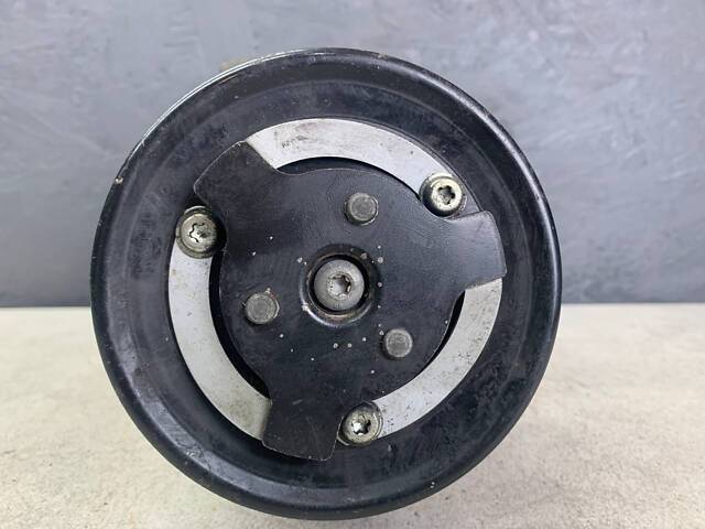 Компрессор кондиционера для Opel Astra J 1.6 2009-2020 - Фото 3