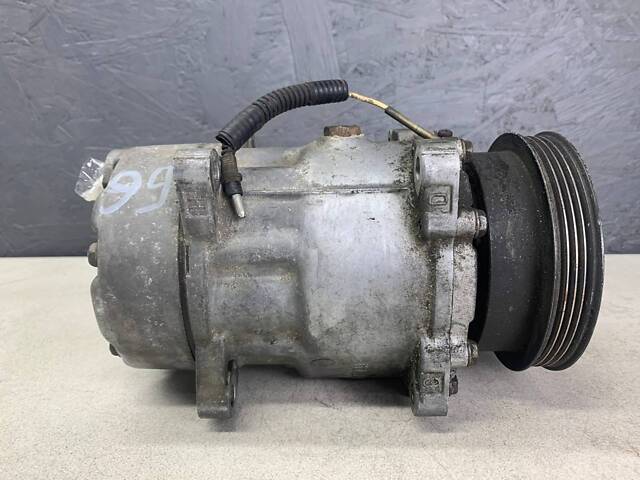 Компрессор кондиционера для Renault Megane 1.4 1.6 2.0 / 1.9 dTi 1996-2003 - Фото 1