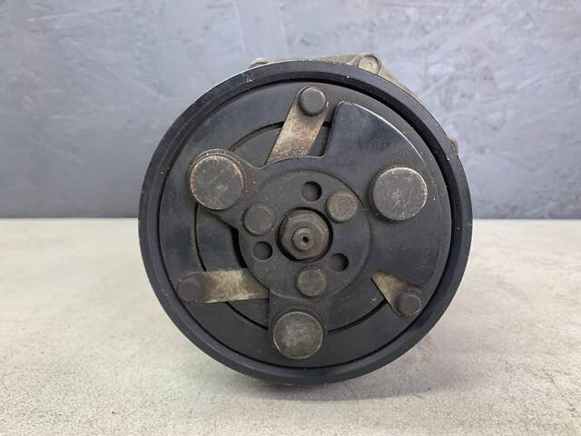 Компрессор кондиционера для Seat Ibiza 1993-2002 - Фото 3