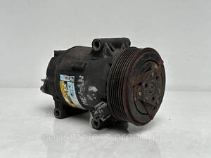 Компрессор кондиционера Renault Megane 2003-2008 8200309193
