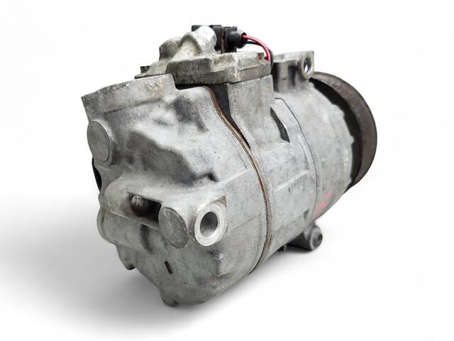 Компрессор кондиционера Audi A8 3.7 4.2 quattro 2002-2010 - Фото 4