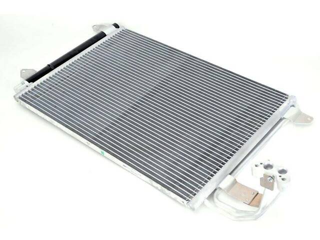 Конденсатор без хладагента Audi A3 2003-2024 Valeo 817777 - Фото 1