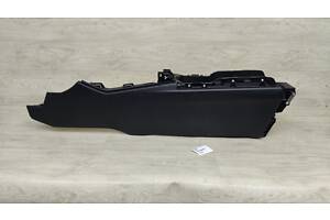 Консоль Обшивка наклака центральної консолі Honda Insight 3 ZE4 (2018-2022) 83400-TXM-A0 Деф. (тріщина)