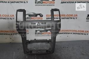 Консоль центральная в торпедо Opel Zafira (B) 2005-2012 13162556