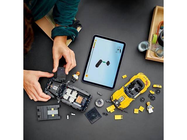 Конструктор LEGO Speed Champions Mercedes-AMG G 63 и Mercedes-AMG SL 63, 808 деталей (76924) - Фото 9