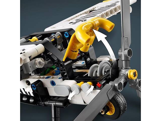 Конструктор LEGO Technic Буш-самолет 333 детали (42198) - Фото 6