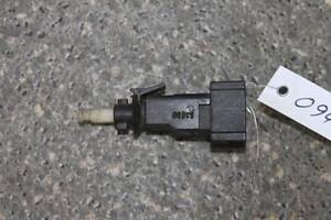 Концевик Mercedes A0015452109