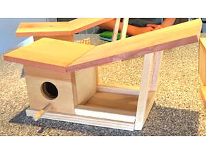 Годівниця зі шпаківнею 'Боривітер' бланже