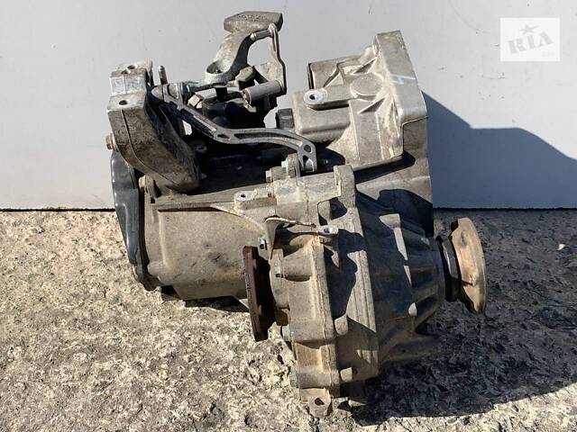 Коробка передач механика Volkswagen Touran 2003-2010 1.9 TDI - Фото 2