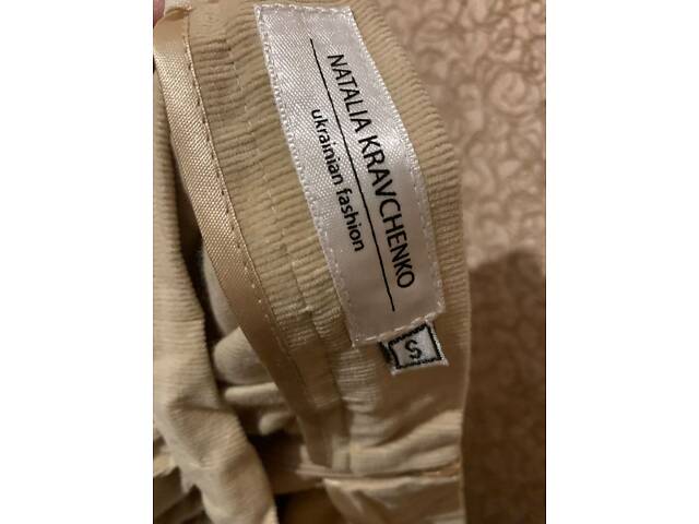 Коротка спідниця з тонкого вельвету, бежева. - Фото 5