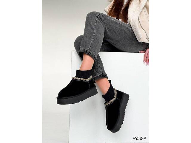 Короткі замшеві уггі з носком, угги жіночі Vilaro 36,40,41р код 9039 - Фото 5