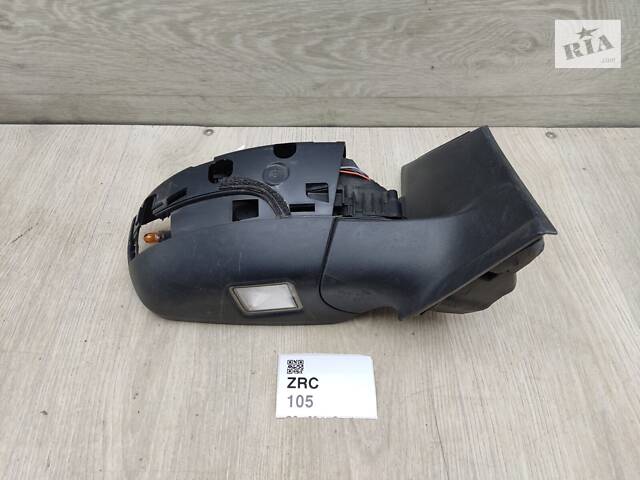 Корпус Дзеркало дзеркало бокове право Ford Kuga Escape 2 MK2 (2012-2019) 8-pin DV44-17682-JC