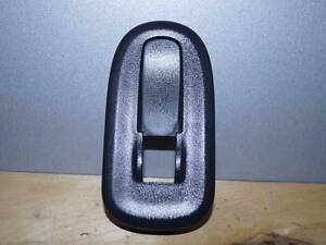 Корпус кнопки стеклоподъемника правый Renault Master (Opel Movano, Nissan NV400) 2010-, 809600028R Б/У