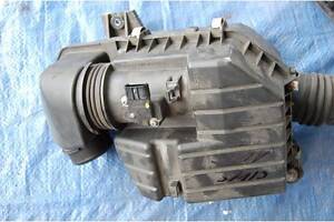 Корпус повітряного фільтра HONDA CIVIC 4D 06-11 17202-RNA-A00