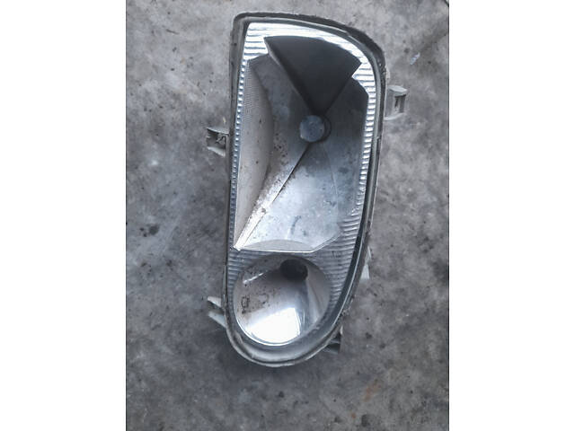 Корпус правой фары Vw Golf 3