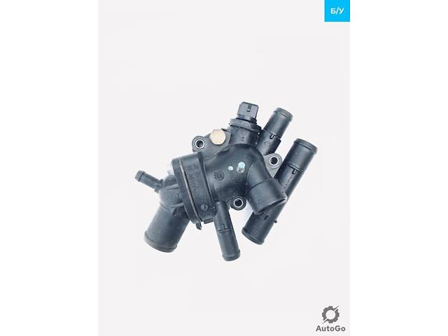 Корпус термостата Renault Scenic Megane Kangoo Laguna Master Trafic Opel Vivaro Nissan Primastar 7700866730 8200065394 7