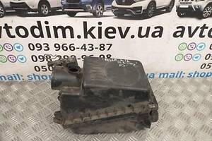 Корпус воздушного фильтра 1770022120 Toyota Corolla E120 2000-2006